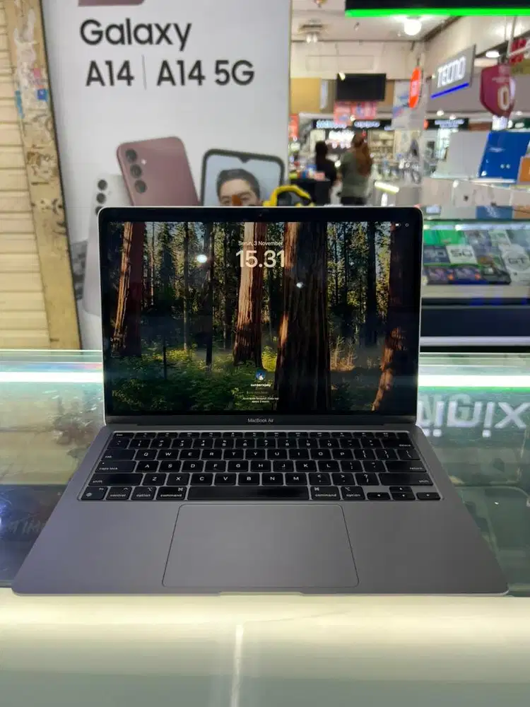 MACBOOK AIR M1 256GB