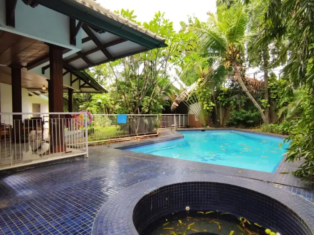 Disewakan Rumah di Kemang Dalam