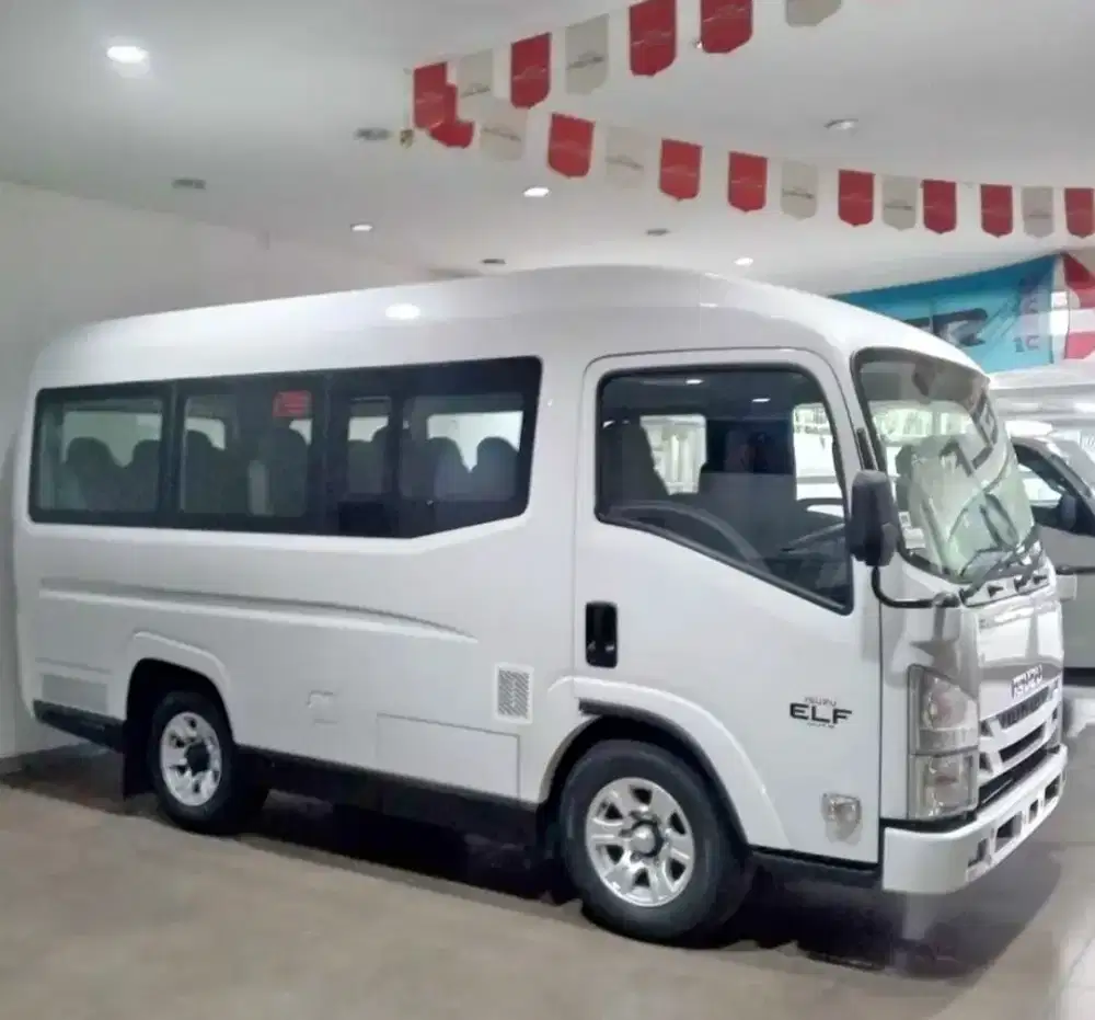 NLR Giga Minibus 2024 Short