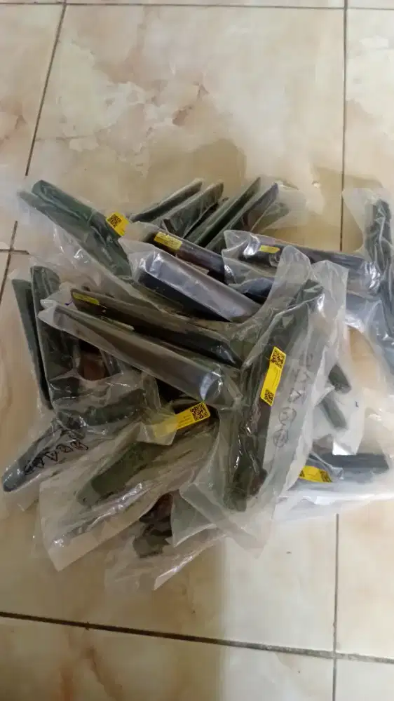 Kaki tv samsung 43 inch bawaan tv type ua43due800