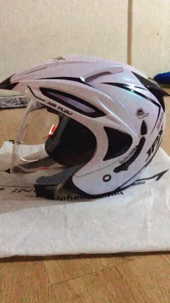 Helm jpx Supreme Hal face