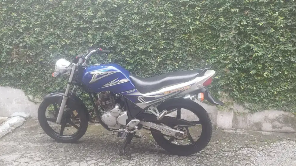 YAMAHA SCORPIO Z 2009.