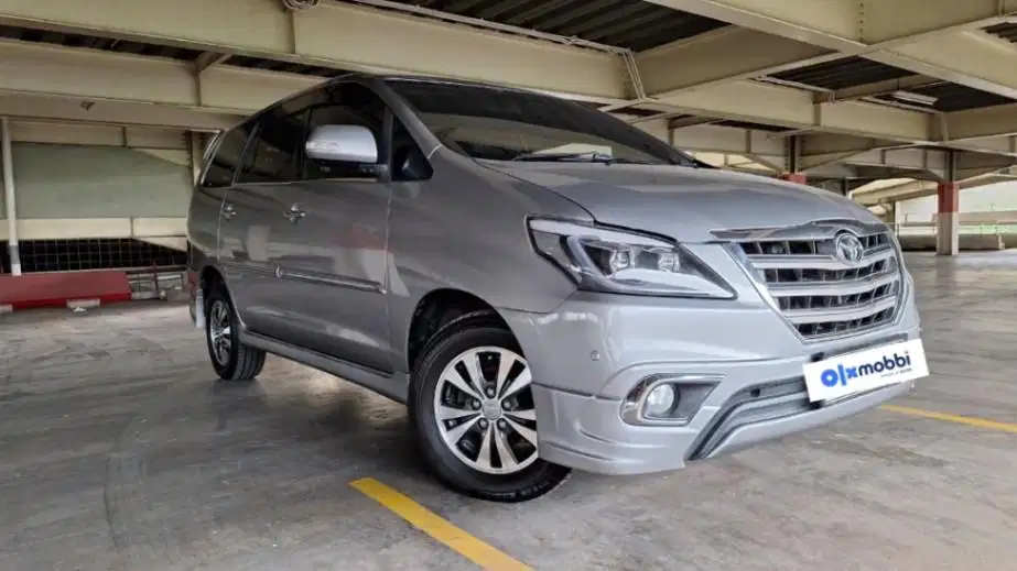 TERMURAH Toyota Kijang Innova 2.0 V Bensin-AT 2015 LIF B