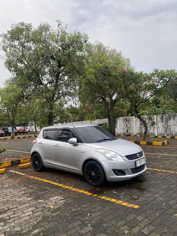 Cash Suzuki Swift 2014 Matic