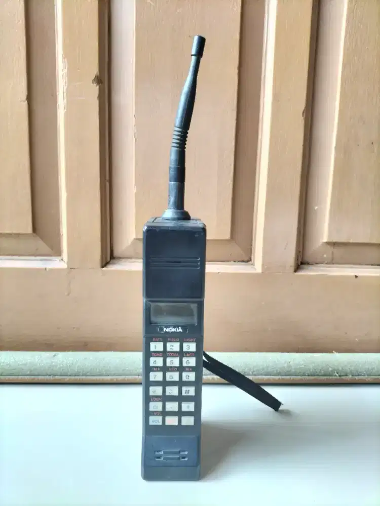 Di Jual Handphone, HP, Ponsel Nokia Mobira Cityman tahun 1987 Jadul