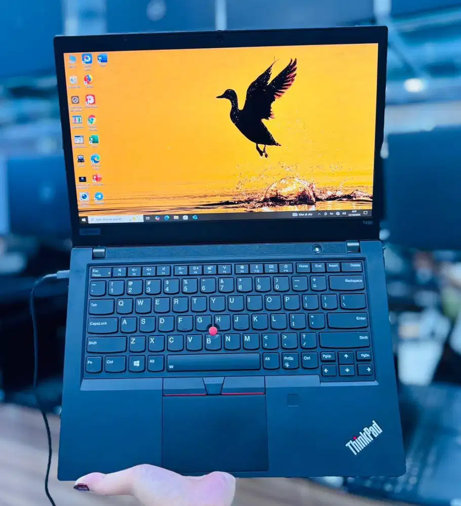 Laptop Lenovo Thinkpad T490 Touchscreen i7 GEN8 RAM 16/SSD 256GB DL-DC