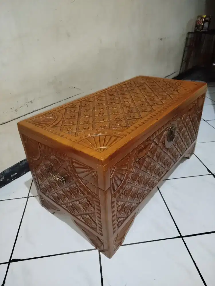 Peti kayu jati ukiran motif
