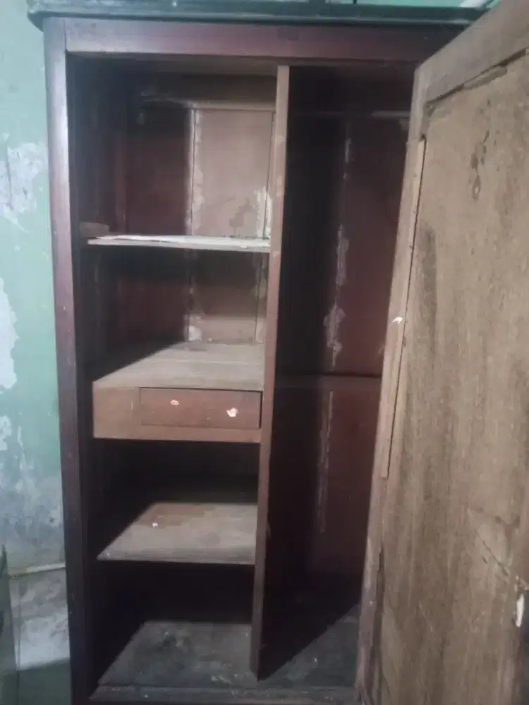 Jual lemari jadul Asli jati semua
