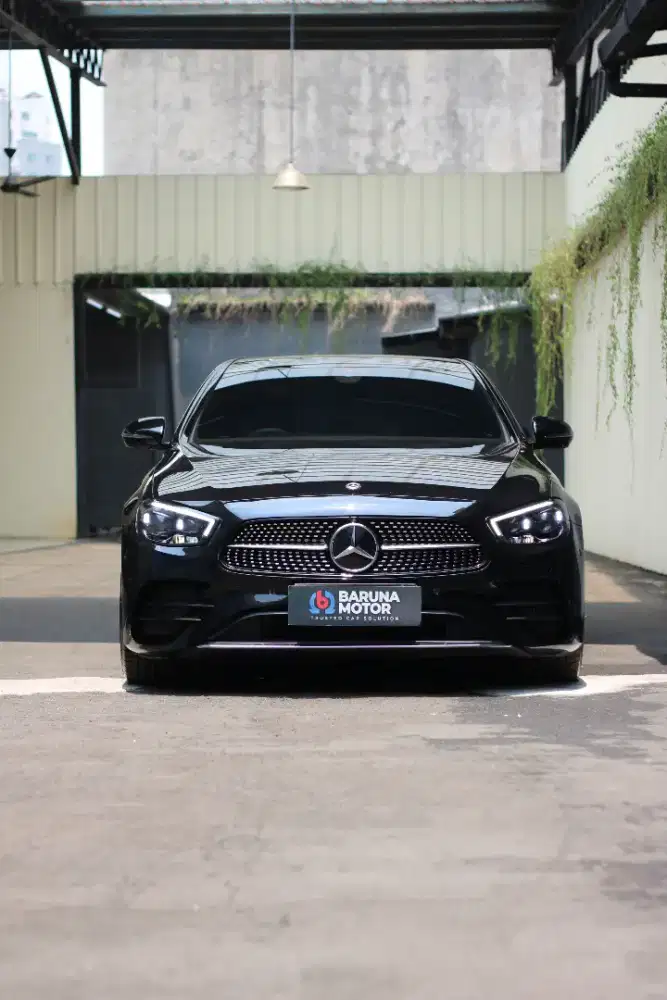 Mercedes Benz e300 AMG 2018 (Good Condition)