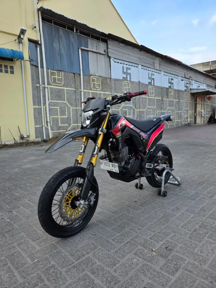 Honda CRF 150L Hitam 2020