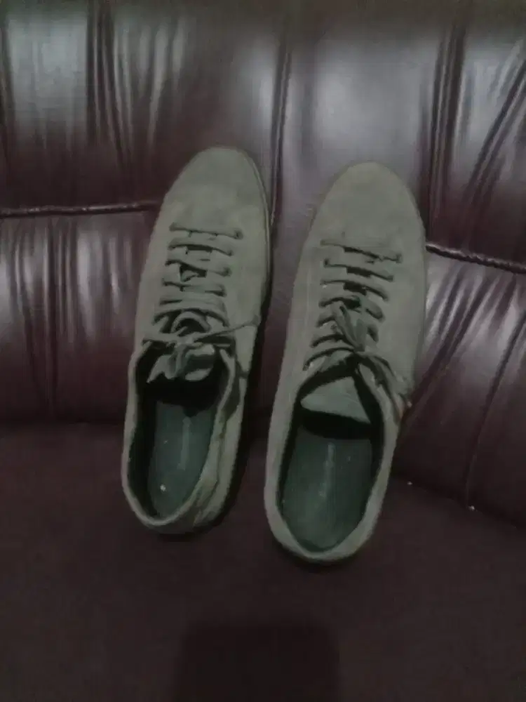 Sepatu size 43 seken bagus made in spanyol
