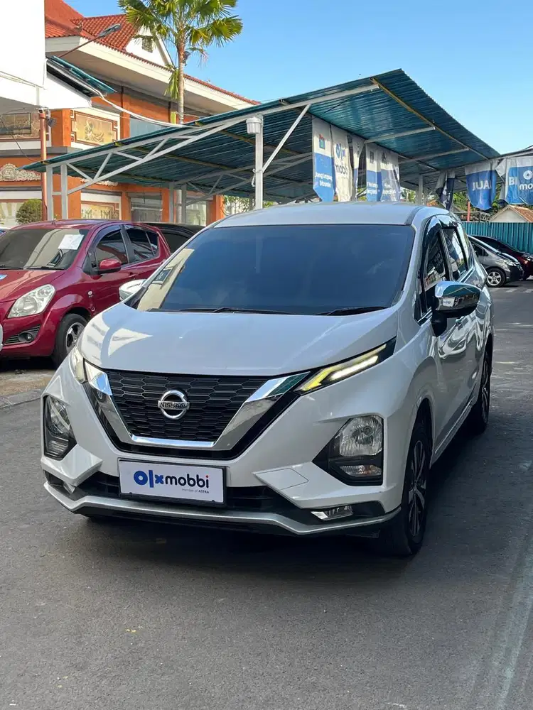 Like New - Nissan Livina 1.5 VL Bensin AT 2020 Putih