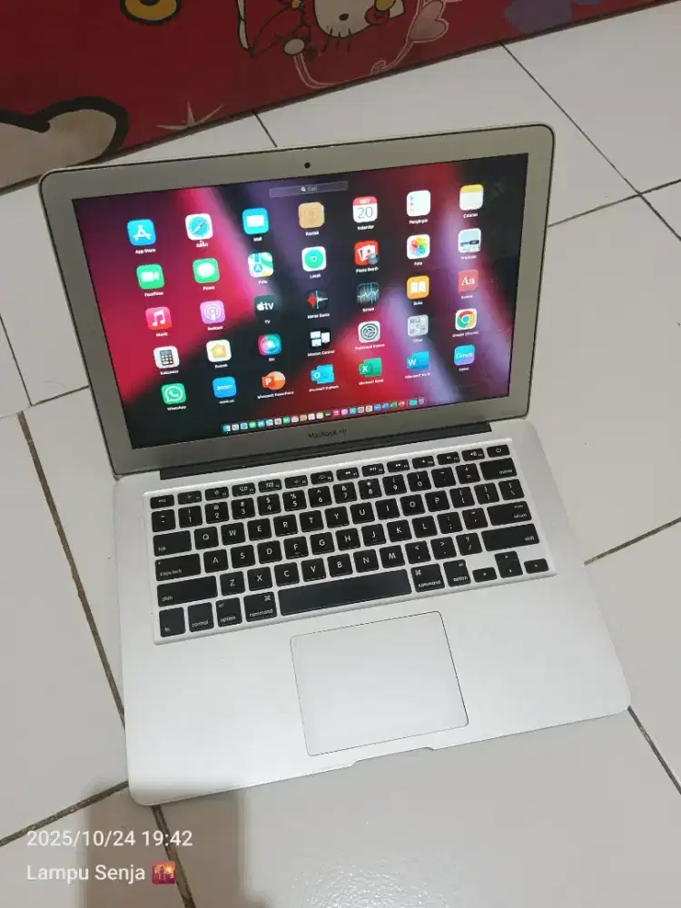 Macbook Air 2011 13 inch 4/128