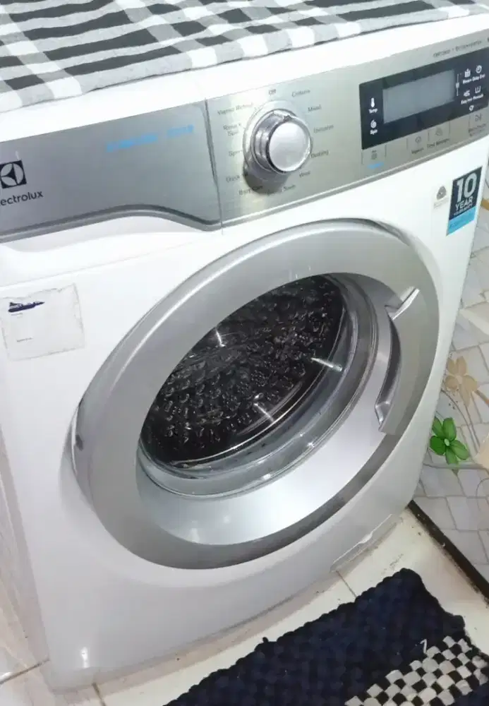 kalah dgn kebutuhan jual aja nieh Mesin cuci Electrolux 9kg(10bln)