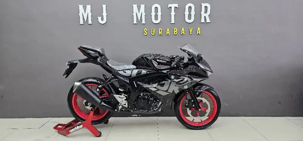 Suzuki GSX R 150 tahun 2022 // KREDIT DP 5 JT