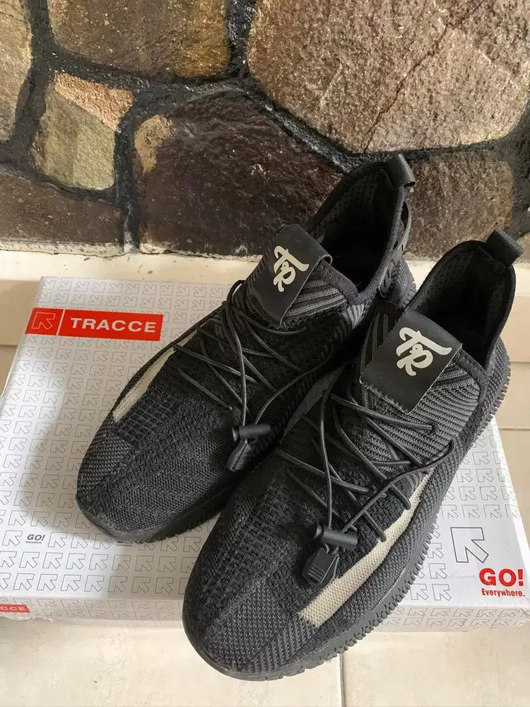 Sepatu Everbest Tracce