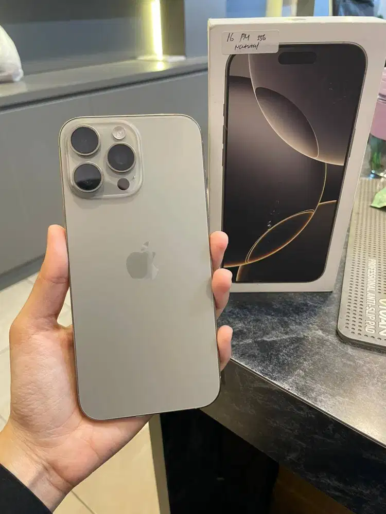 IPHONE 16 PRO MAX 256 GB GARANSI ON APRIL 2026 IBOX