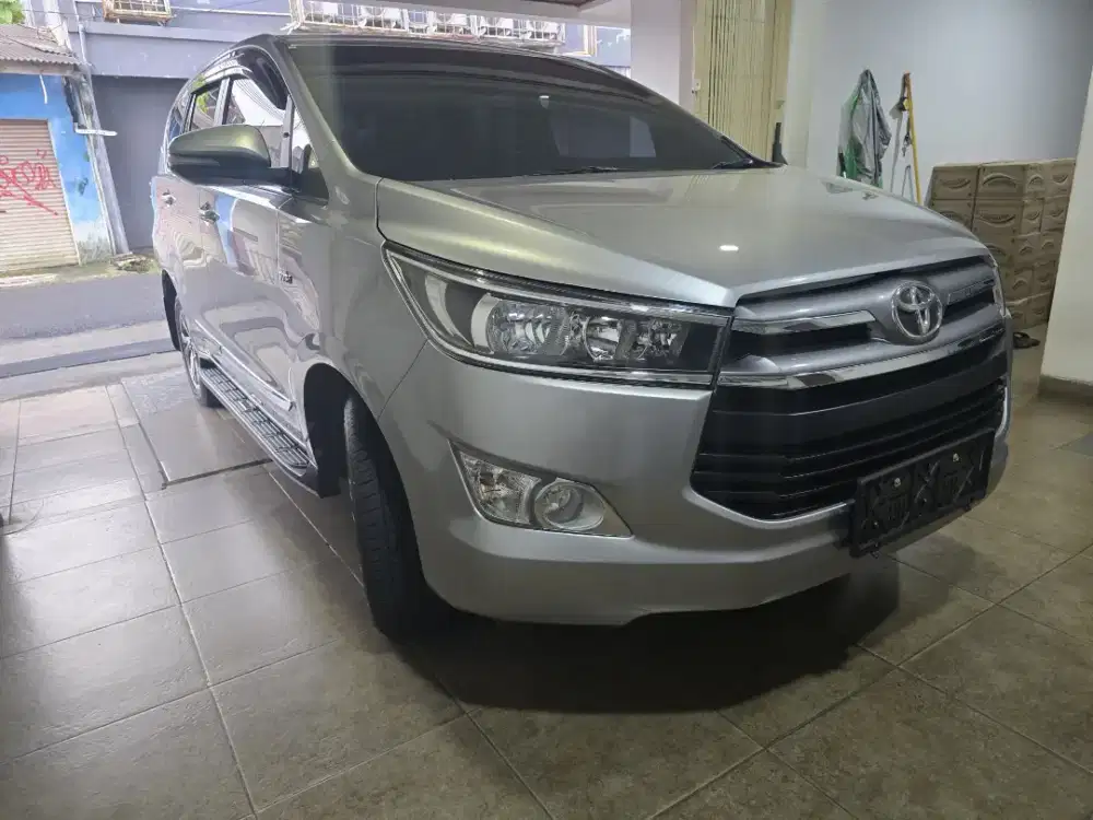 Kijang Inova ribon G bensin matic