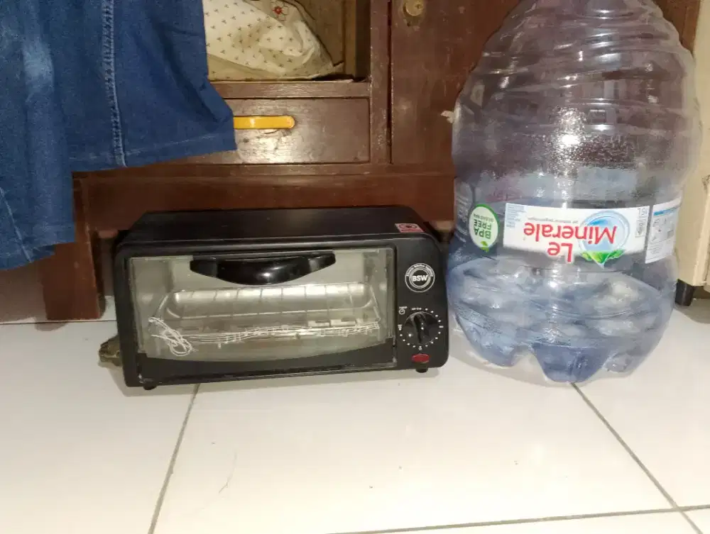Oven listrik kecil