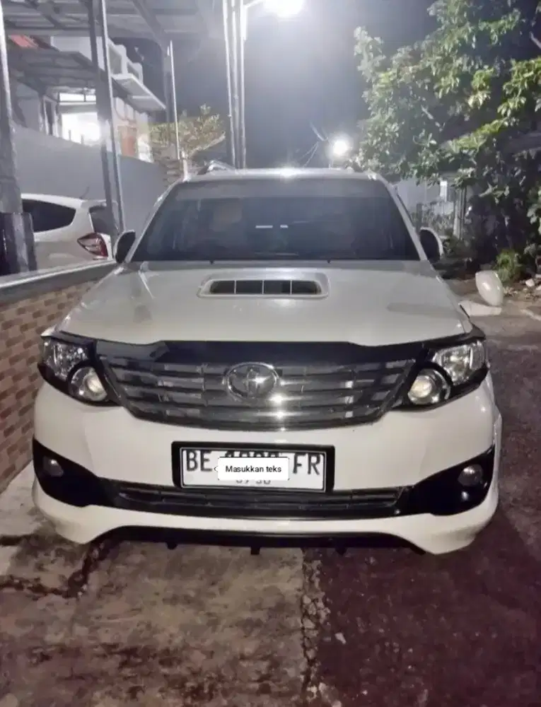 Toyota Fortuner 2013