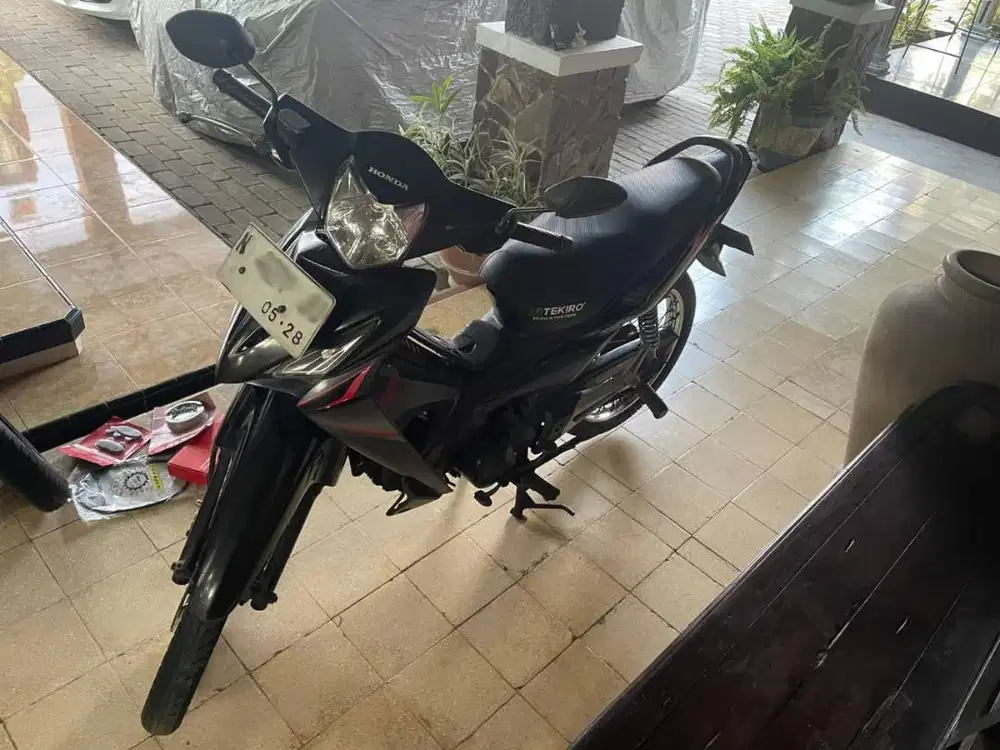 Revo 100 CC Sangat Irit + Bonus Part Cadangan