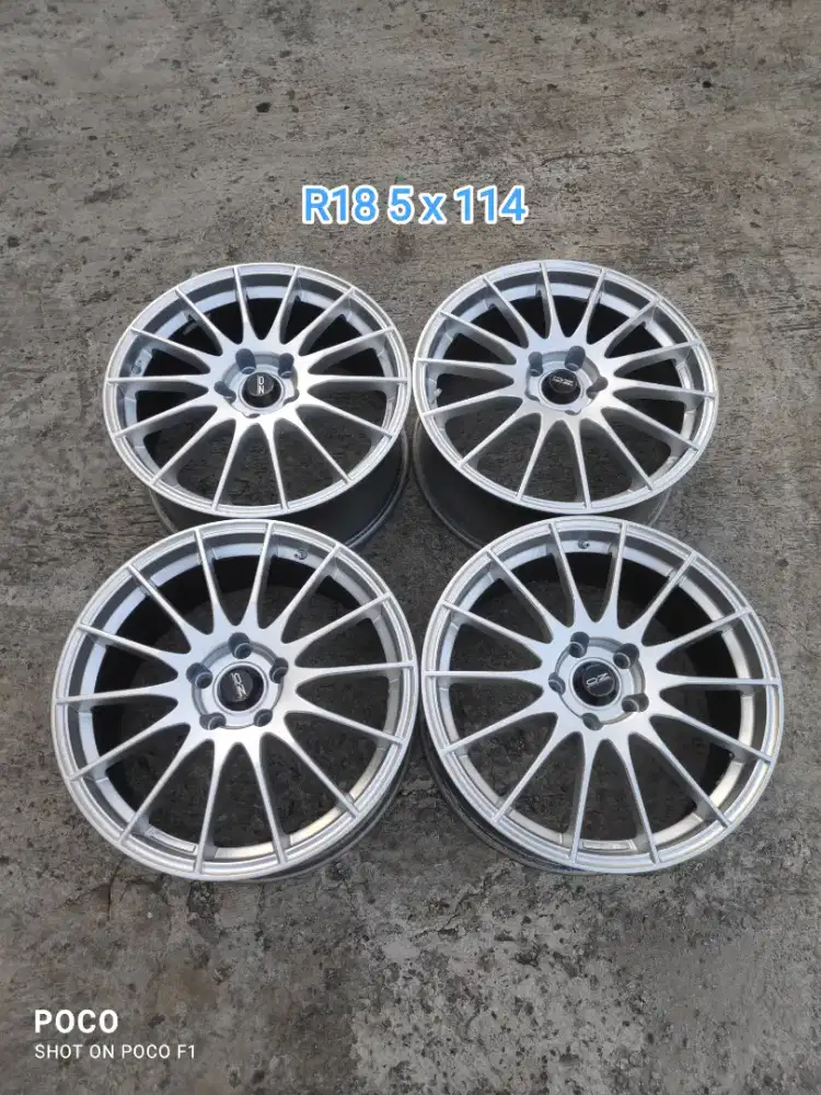 Rep OZ R18 pcd 5 x 114 lebar 8 offset 45