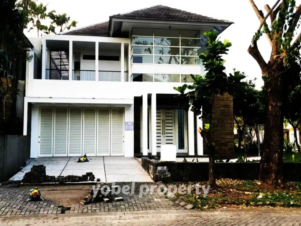RUMAH MEWAH DIAMOND HILL CITRALAND SURABAYA