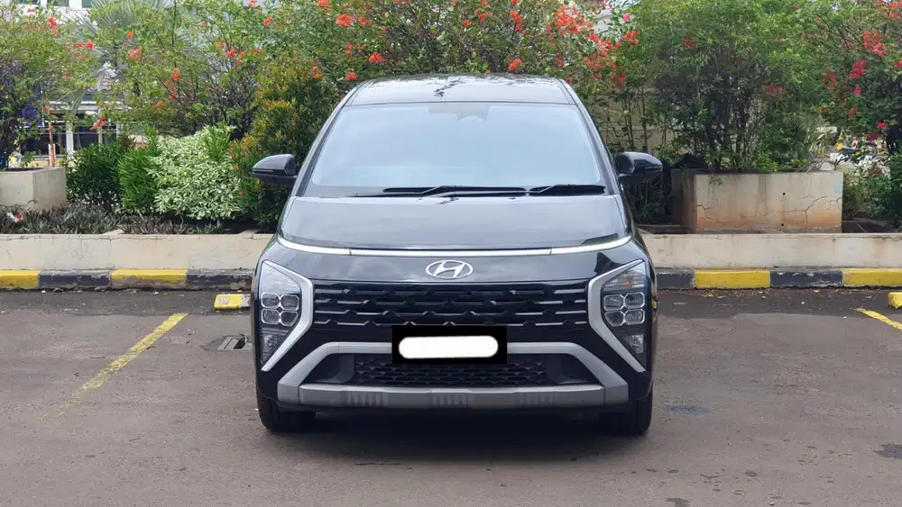 Km 5rb hyundai stargazer prime 2023 hitam pajak panjang