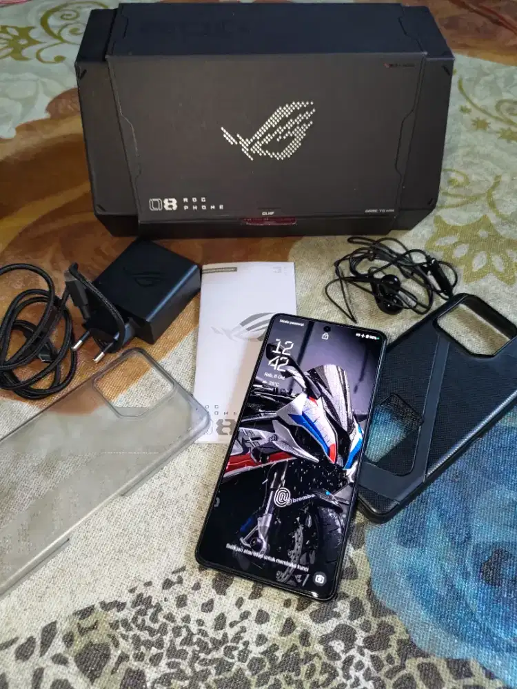 Rog 8 Pro 5G Asus gaming sangar (bisa tt/bt)