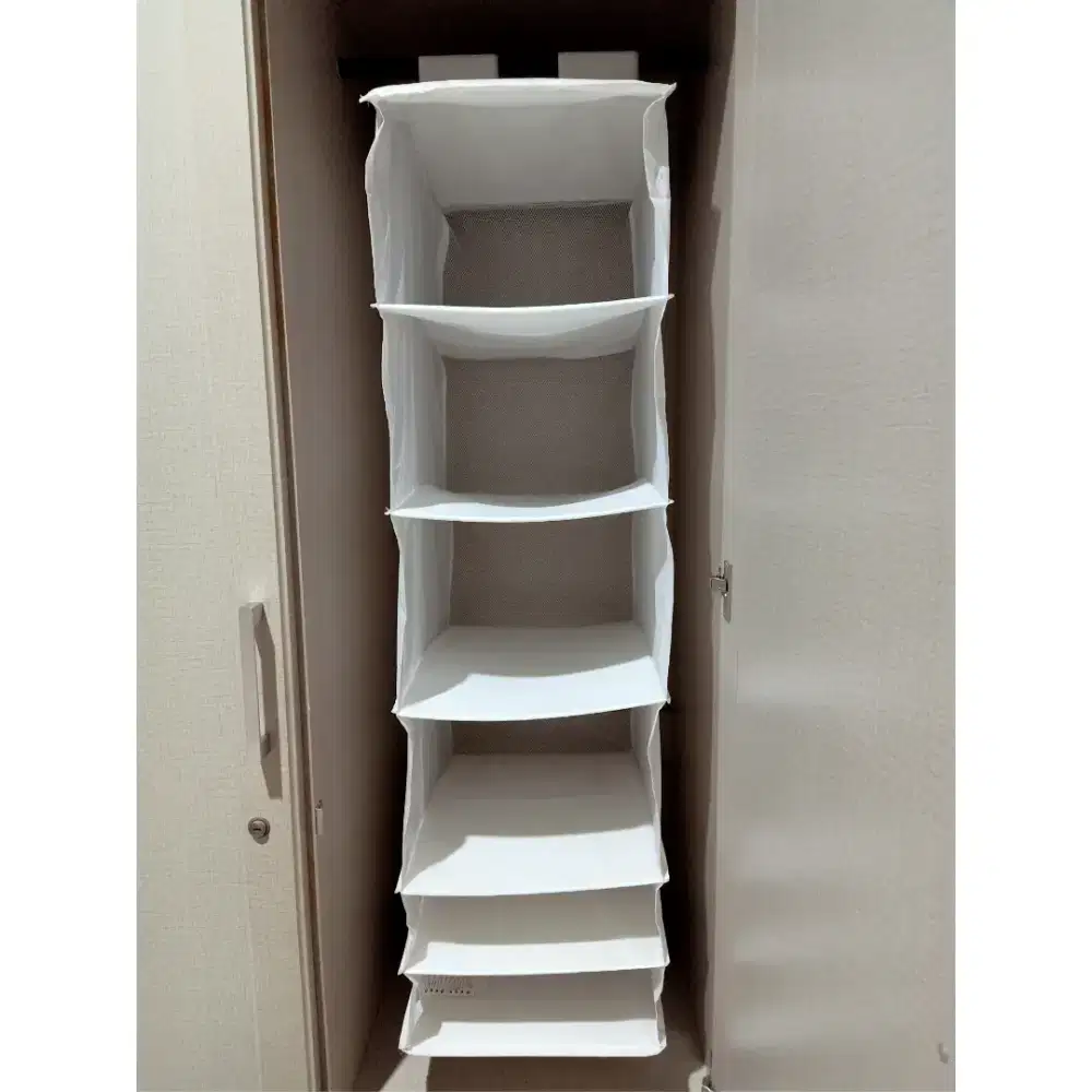 RAK PENYIMPANAN GANTUNG IKEA