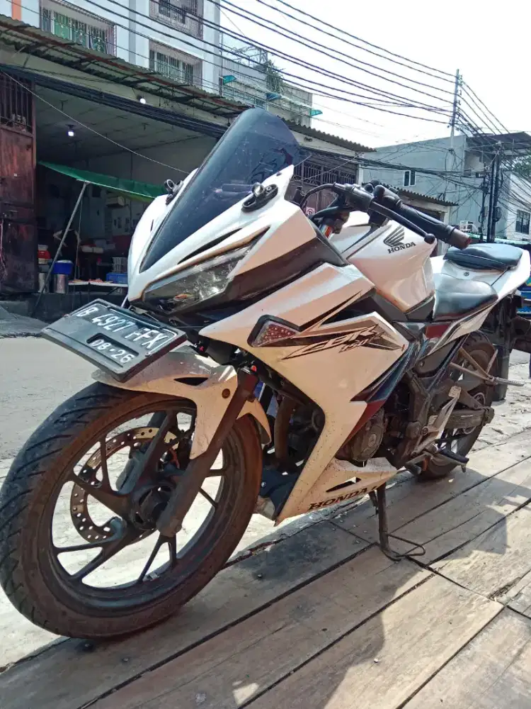 CBR 150R lengkap pajak 2025