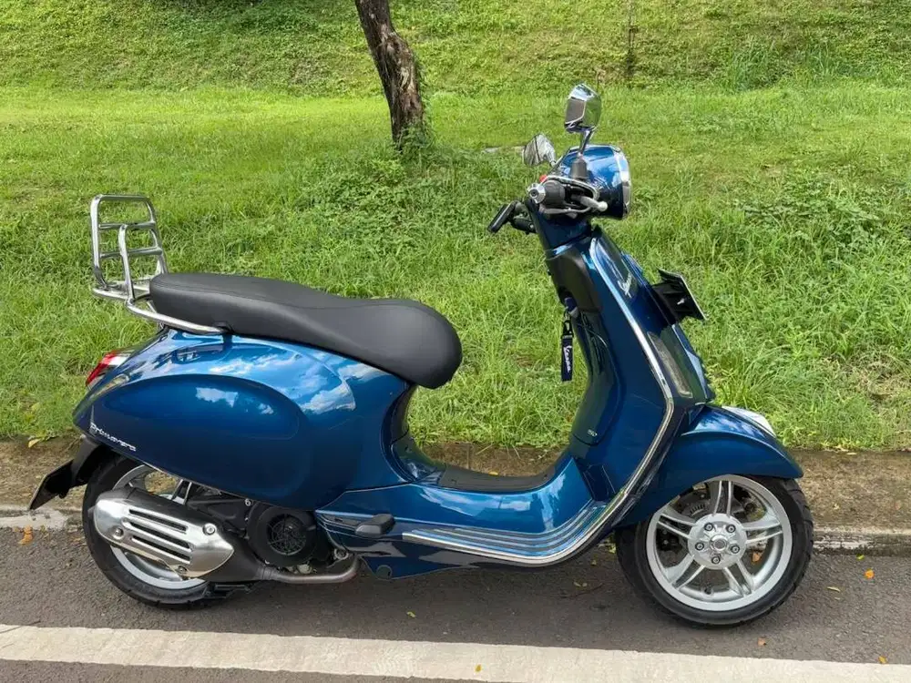 Vespa Primavera 2024 ABS Warna Biru