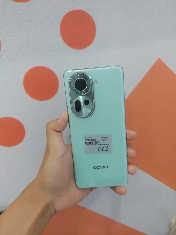 Oppo reno 11 5 G 8/256 like new