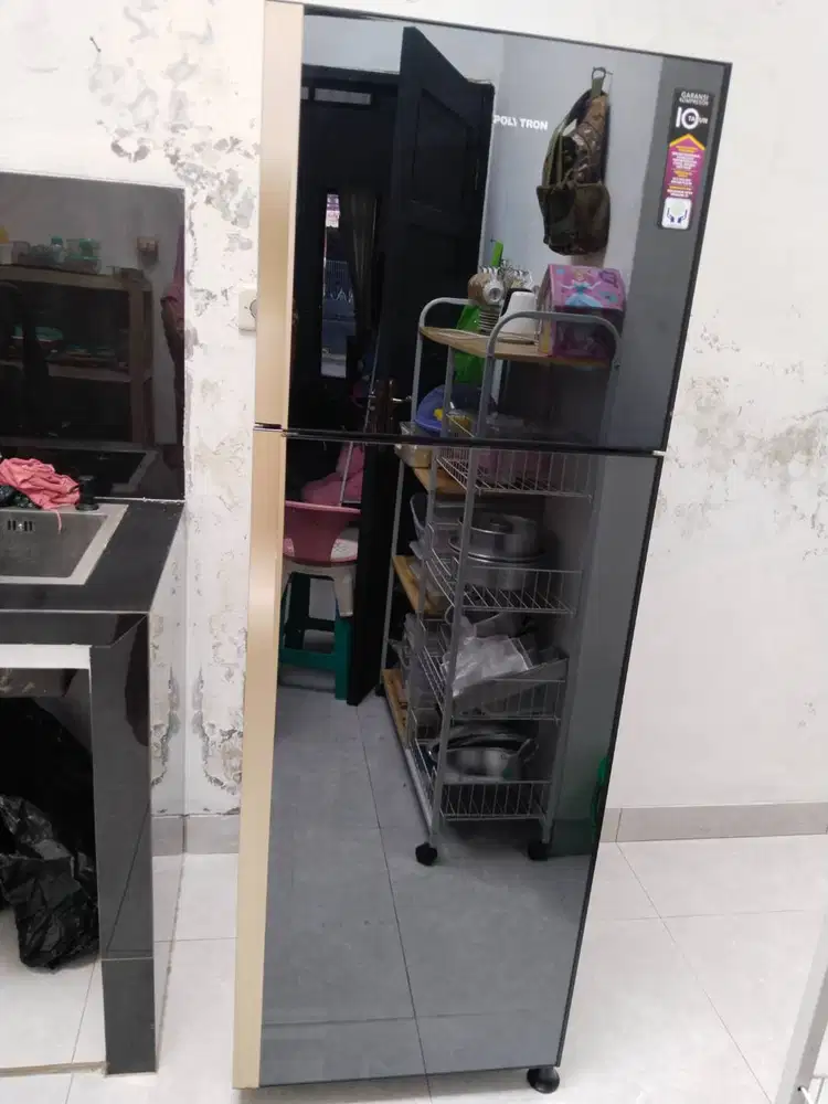 Kulkas polytron 2 pintu