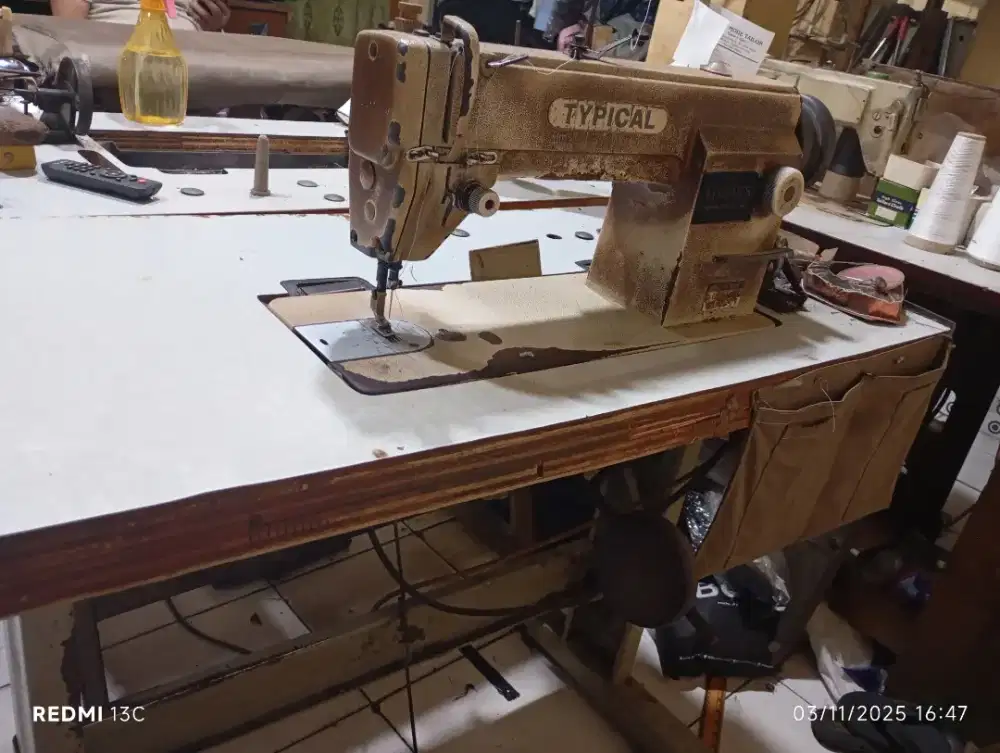 Mesin Jahit Second merk TYPICAL