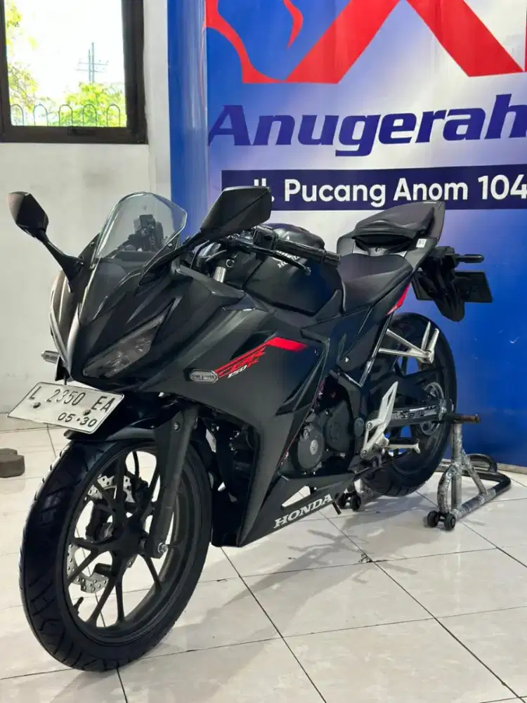 Honda CBR 150 R LED KM 2RIBU TAHUN 2020