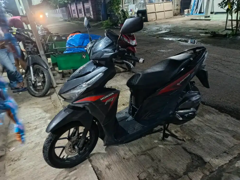 Vario125 led old