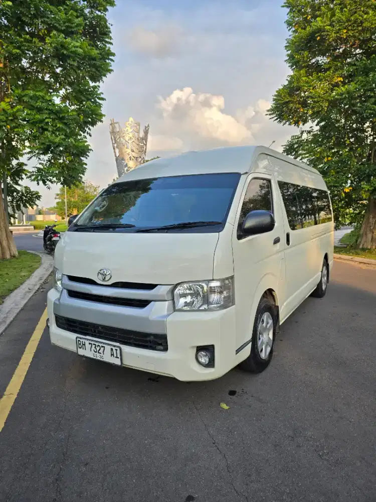 FS Toyota Hiace Commuter 2.5 Disel Manual 2019 pmk 2020 low odo