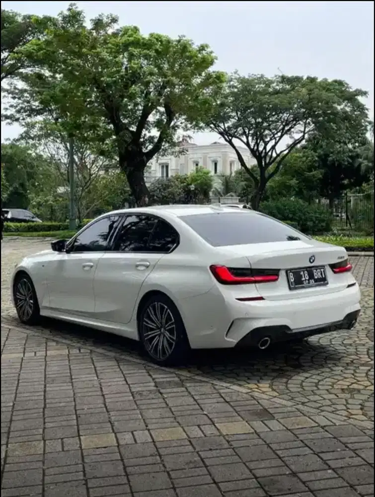 BMW 330i 2020 Bensin
