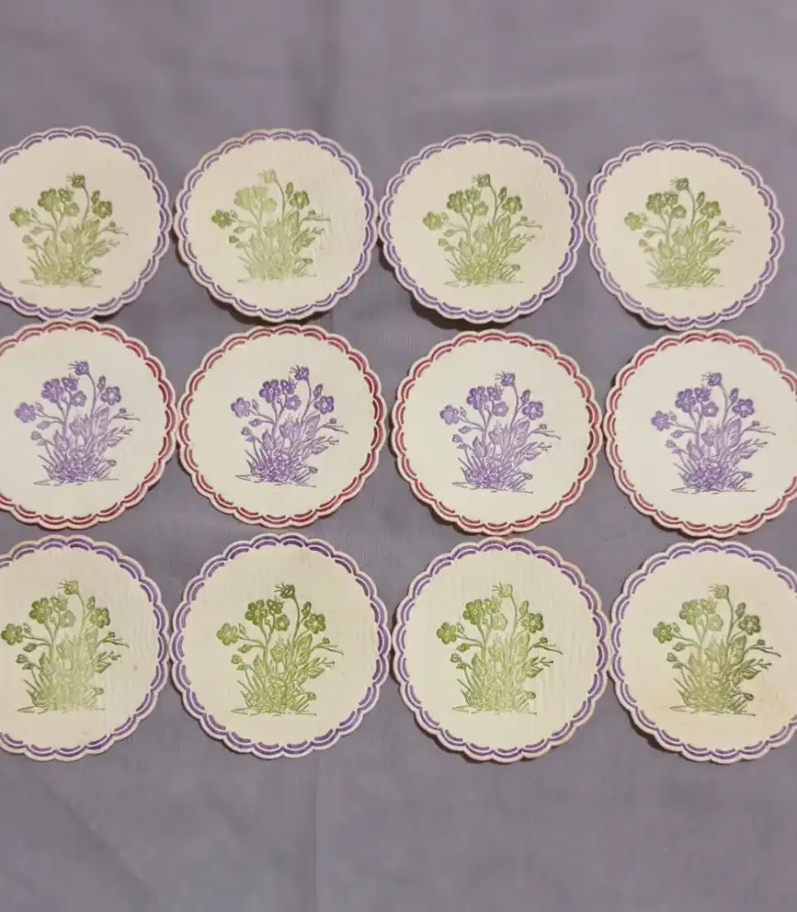 12 bh coaster motif bunga