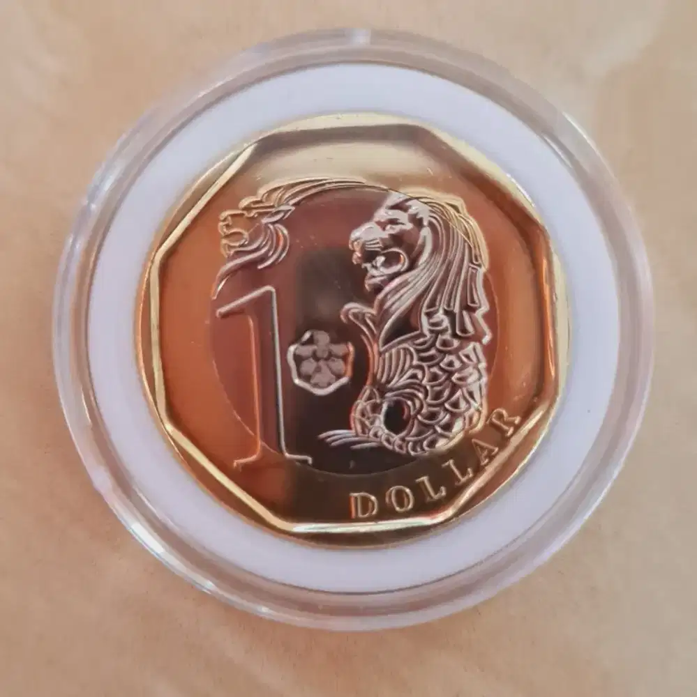 Koin Bimetal Koleksi Singapura 2013 Desain Singa & Lambang Negara