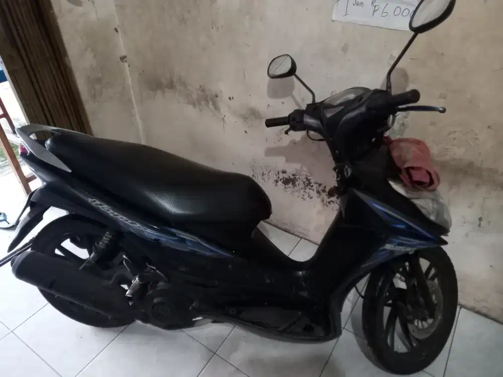 Suzuki Hayate hitam