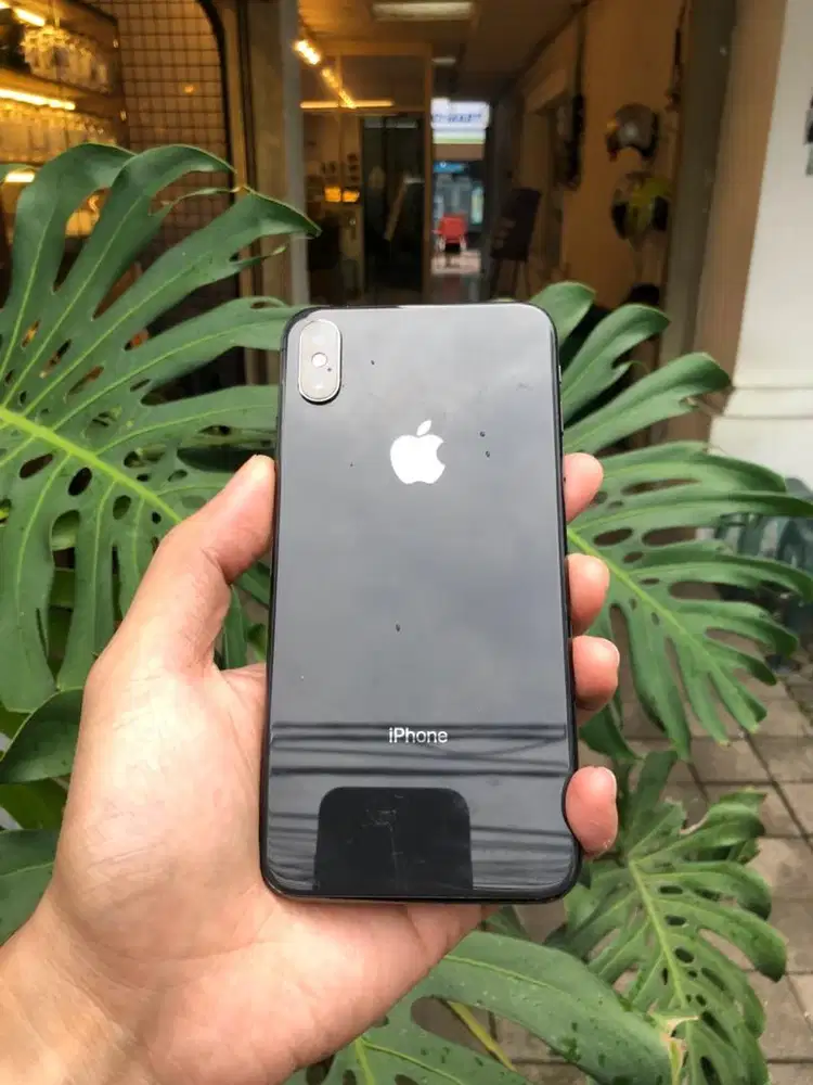 Dijual iPhone XSMAX 64gb edisi dual sim sinyal all operator