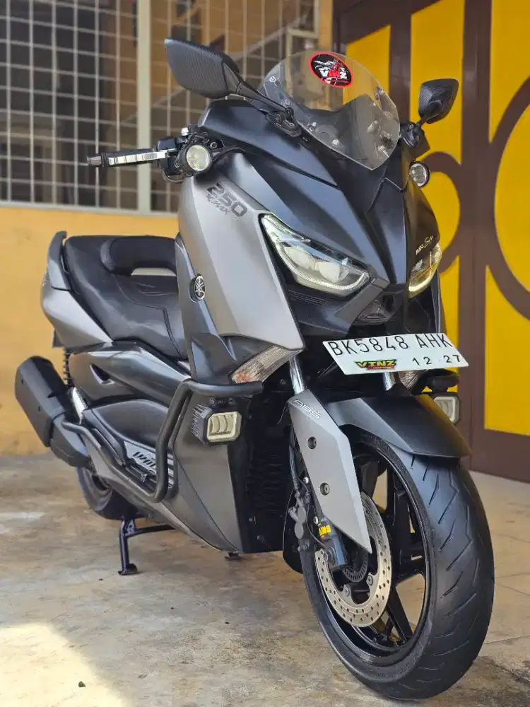 Yamaha XMAX / XMAX 250 ABS KEYLESS 2017, Grey Premium Doff.