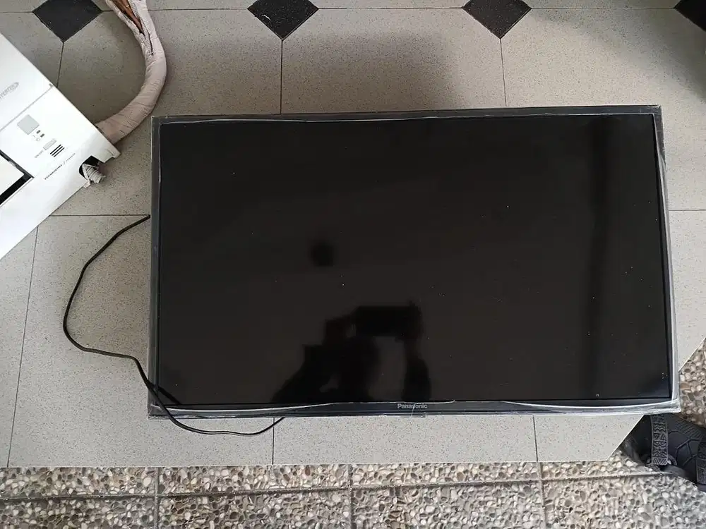 Tv panasonic 32 inch normal
