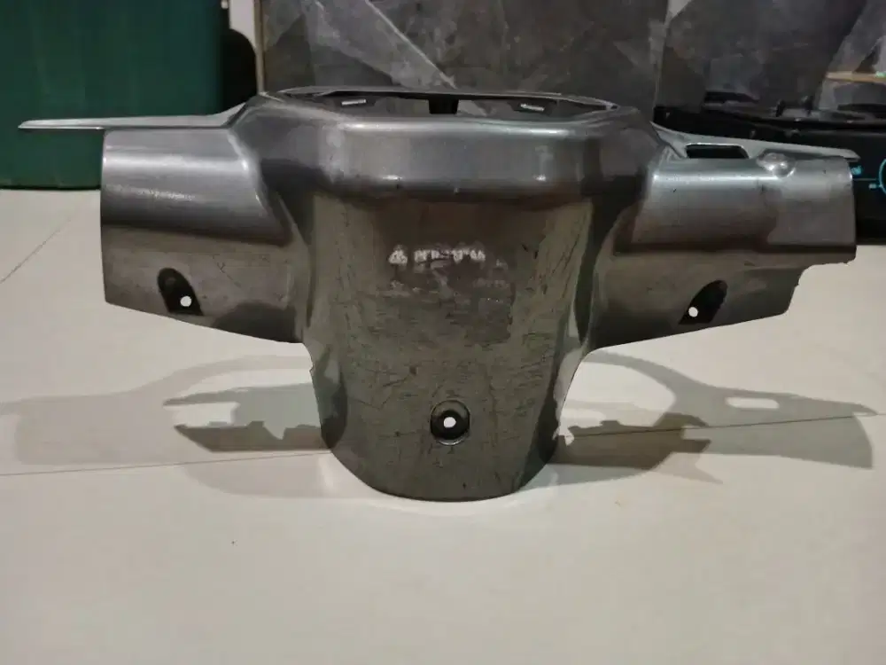 Batok Belakang Shogun R 110 Warna Abu-abu merk narita