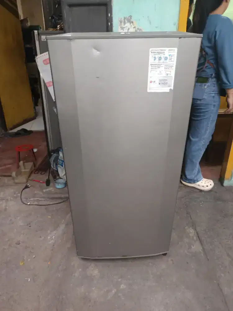 Kulkas 1 pintu merk LG