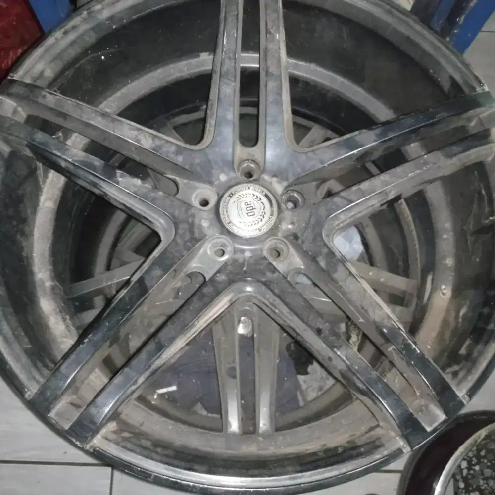 Velg lobang 5 (cx5 cx7) r22
