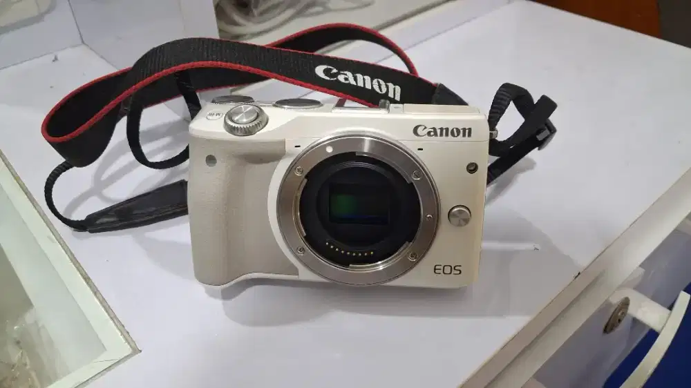 Kamera Cannon M3 Body Only