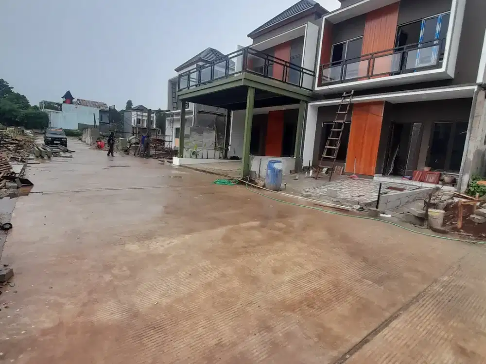 Rumah mewah luar biasa super strategis dekat tol Jatiwarna